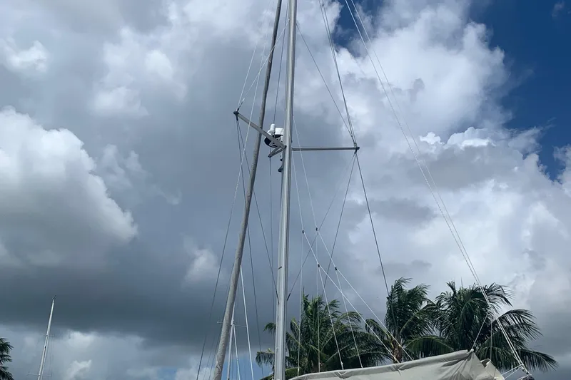 Vida Mar Yacht Photos Pics 