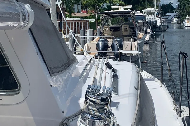 Vida Mar Yacht Photos Pics 