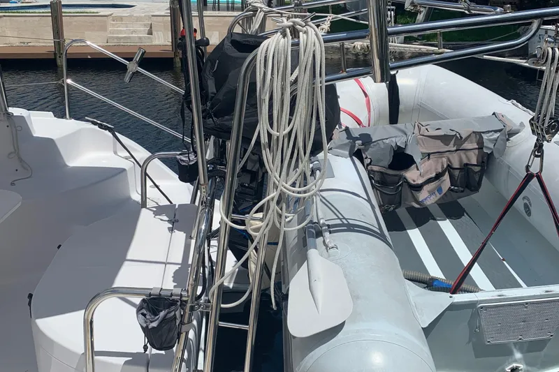 Vida Mar Yacht Photos Pics 