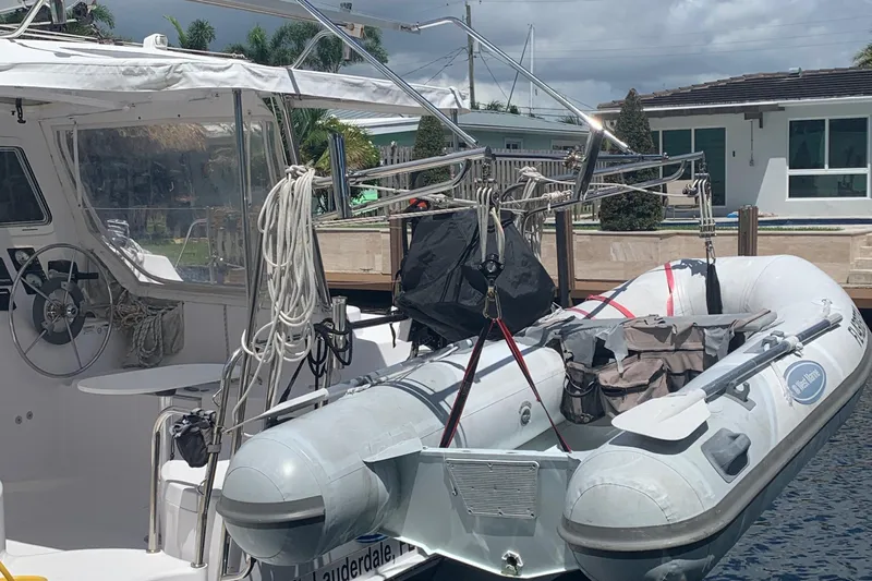 Vida Mar Yacht Photos Pics 