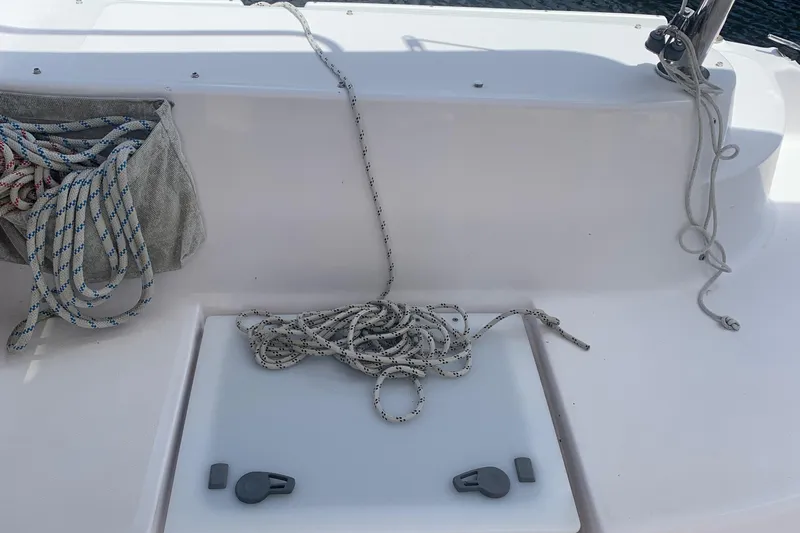 Vida Mar Yacht Photos Pics 