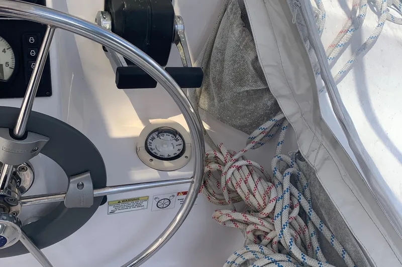 Vida Mar Yacht Photos Pics 