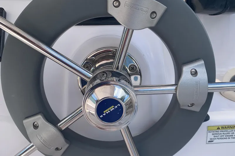 Vida Mar Yacht Photos Pics 