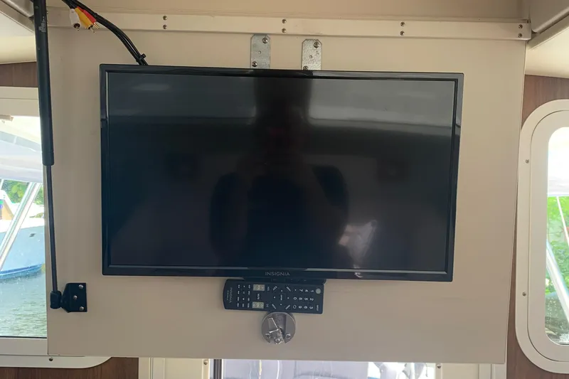 Vida Mar Yacht Photos Pics 