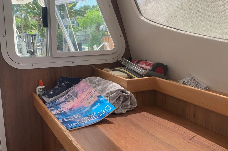 Vida Mar Yacht Photos Pics 