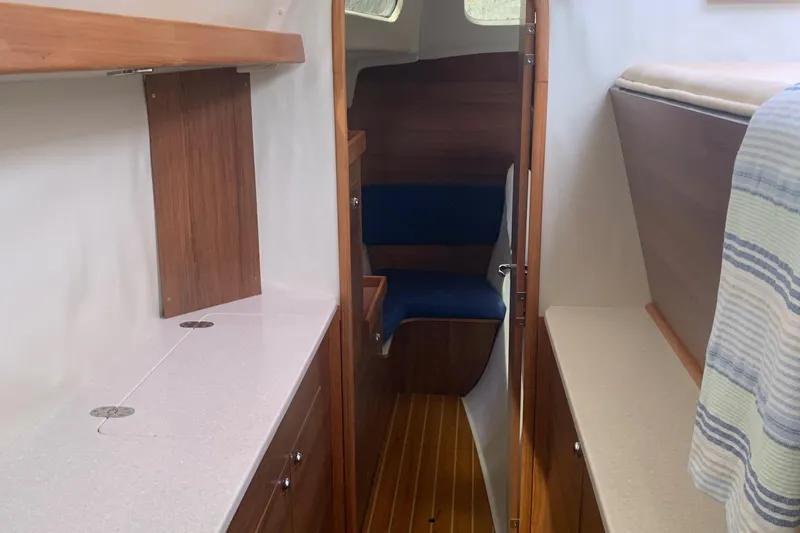 Vida Mar Yacht Photos Pics 