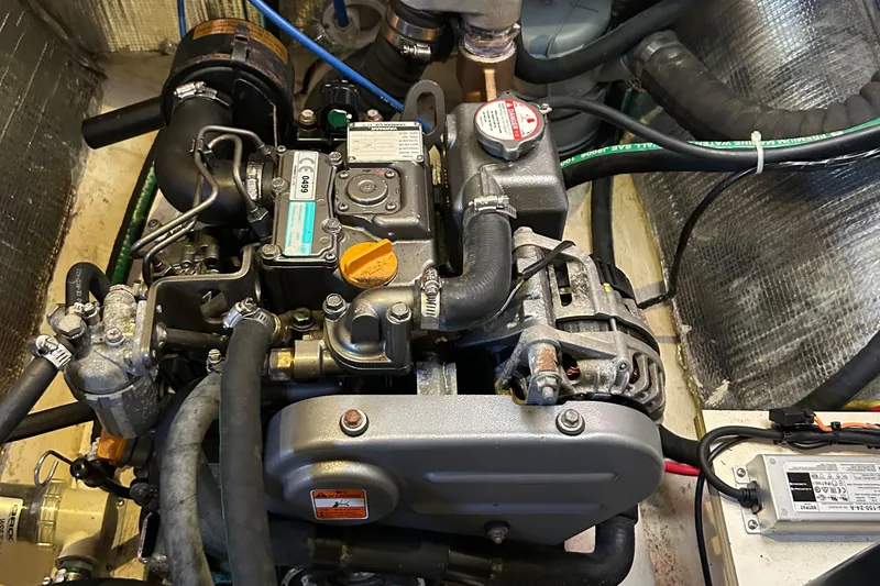 Vida Mar Yacht Photos Pics 