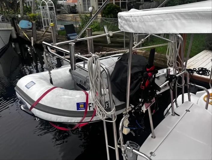 Vida Mar Yacht Photos Pics 