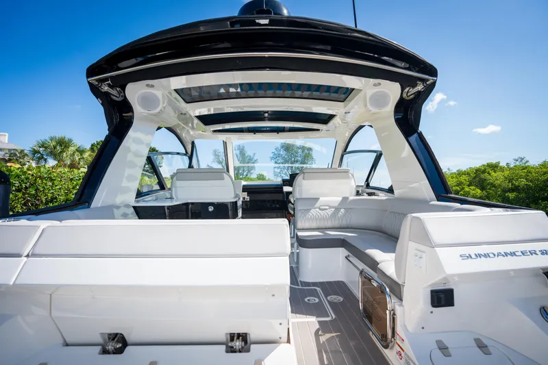  Yacht Photos Pics 2023 Sea Ray Sundancer 370 OB interior with spacious seating and modern design.
