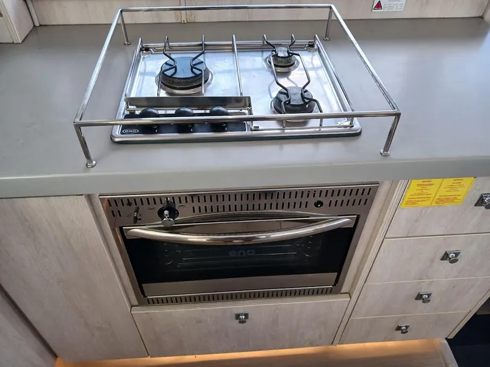 Whimsea II Yacht Photos Pics Leopard 51 Powercat 2018 kitchen with stove and oven.