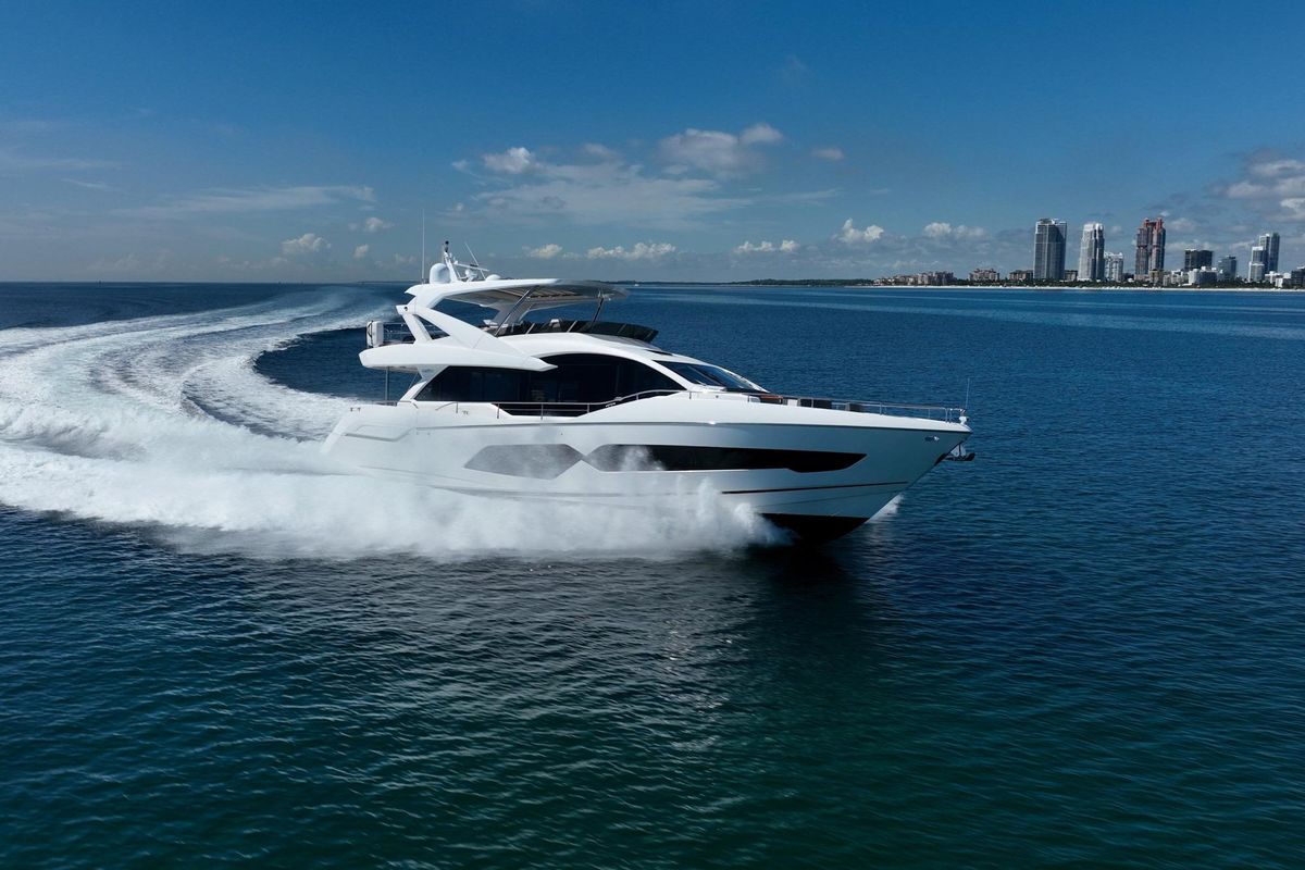 2018 Sunseeker 76 