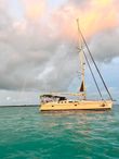 2010 Hunter 49