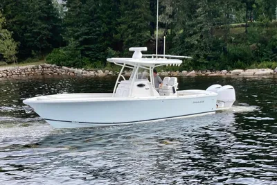 Regulator 28 Forward Seating