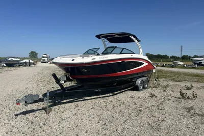 Sea Ray 270 Sundeck