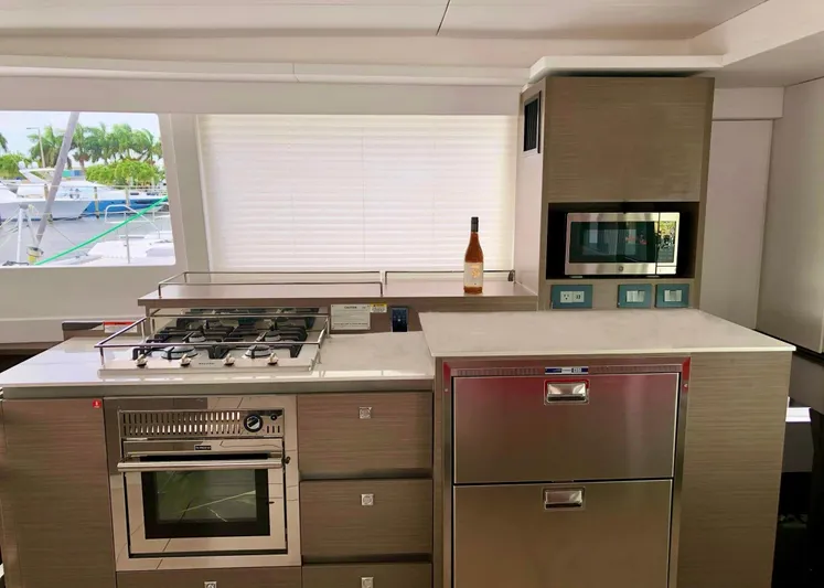 Shimona Yacht Photos Pics 