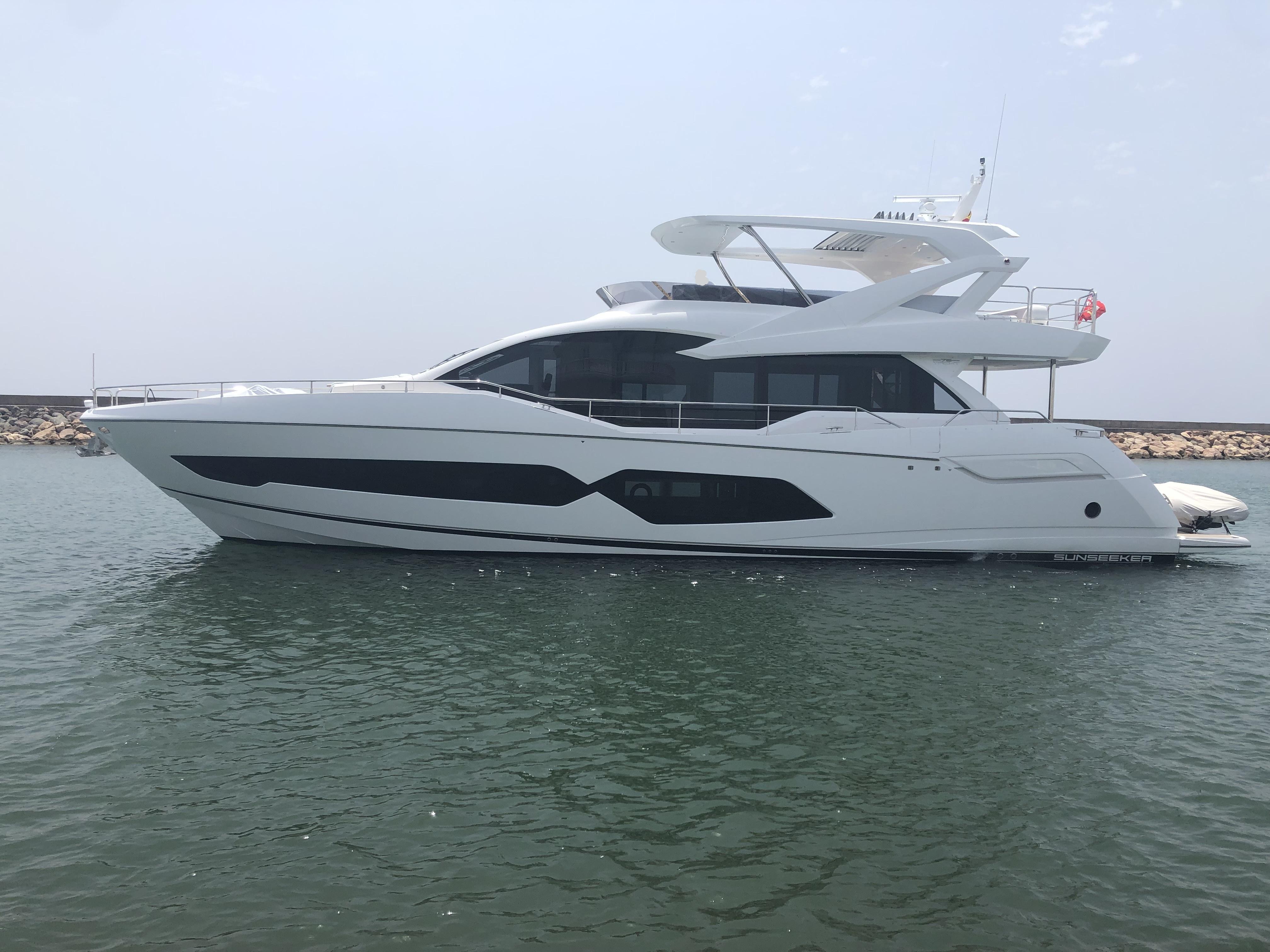 2019 Sunseeker 76 Yacht