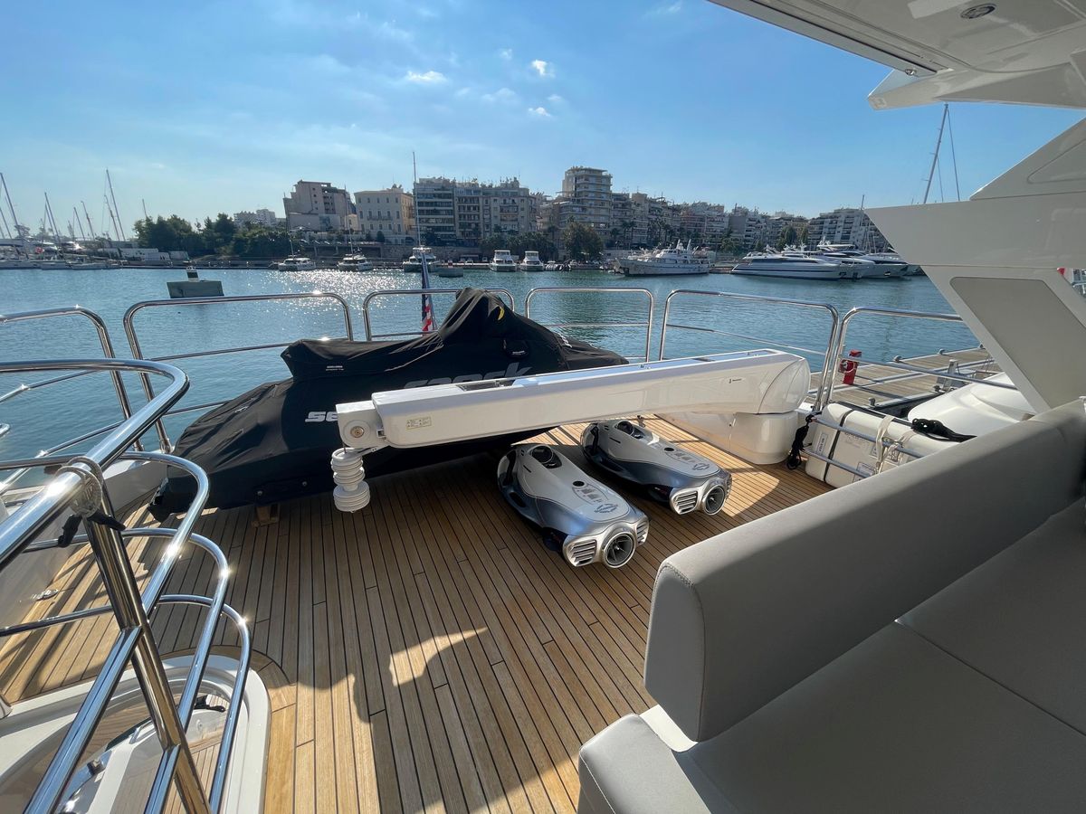 2019 Sunseeker 77 