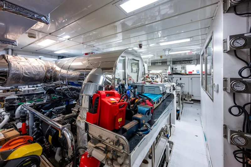 Mr. D Yacht Photos Pics Engine room of a 2015 Benetti 140 yacht, featuring machinery and equipment.
