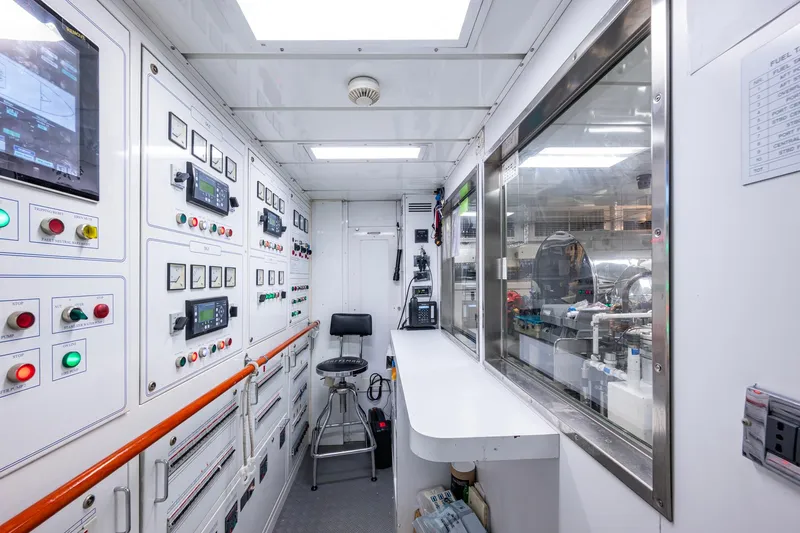 Mr. D Yacht Photos Pics Control room of a 2015 Benetti 140 yacht, featuring advanced monitoring equipment and controls.