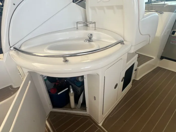 2006 Sea Ray 340 Sundancer Yacht Photos Pics 