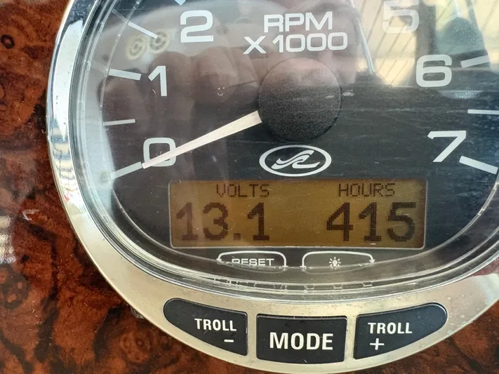 2006 Sea Ray 340 Sundancer Yacht Photos Pics 