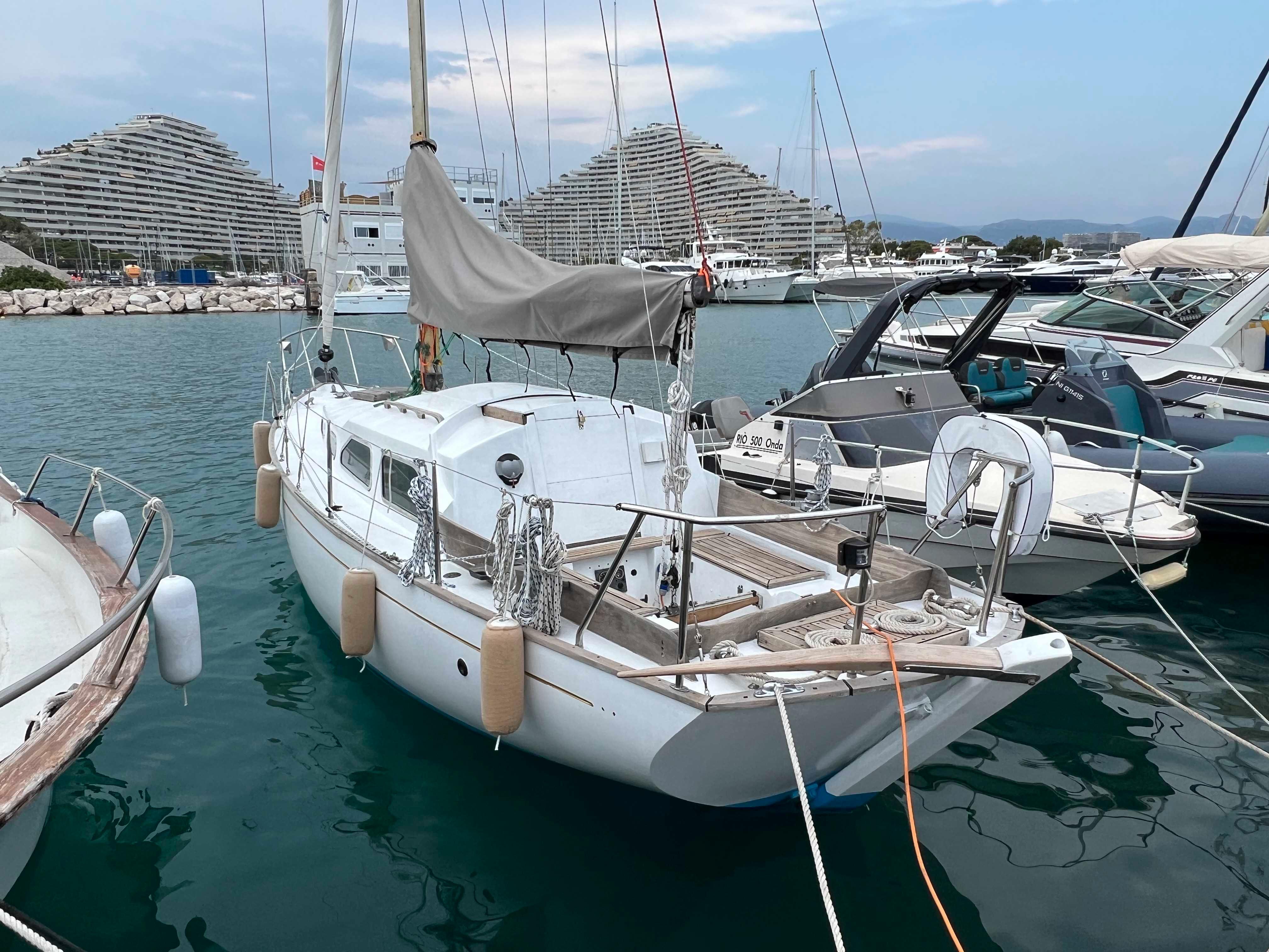 bianca 27 sailboat