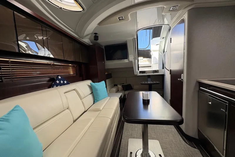 Joy Sea Yacht Photos Pics Salon