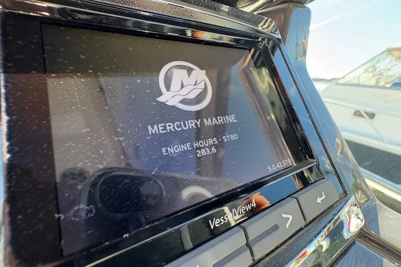 Joy Sea Yacht Photos Pics Helm Display