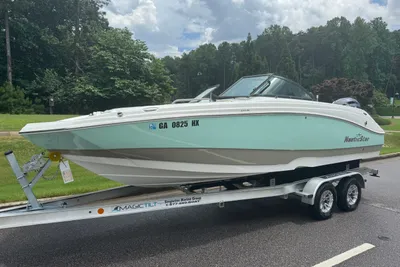 NauticStar 223 DC