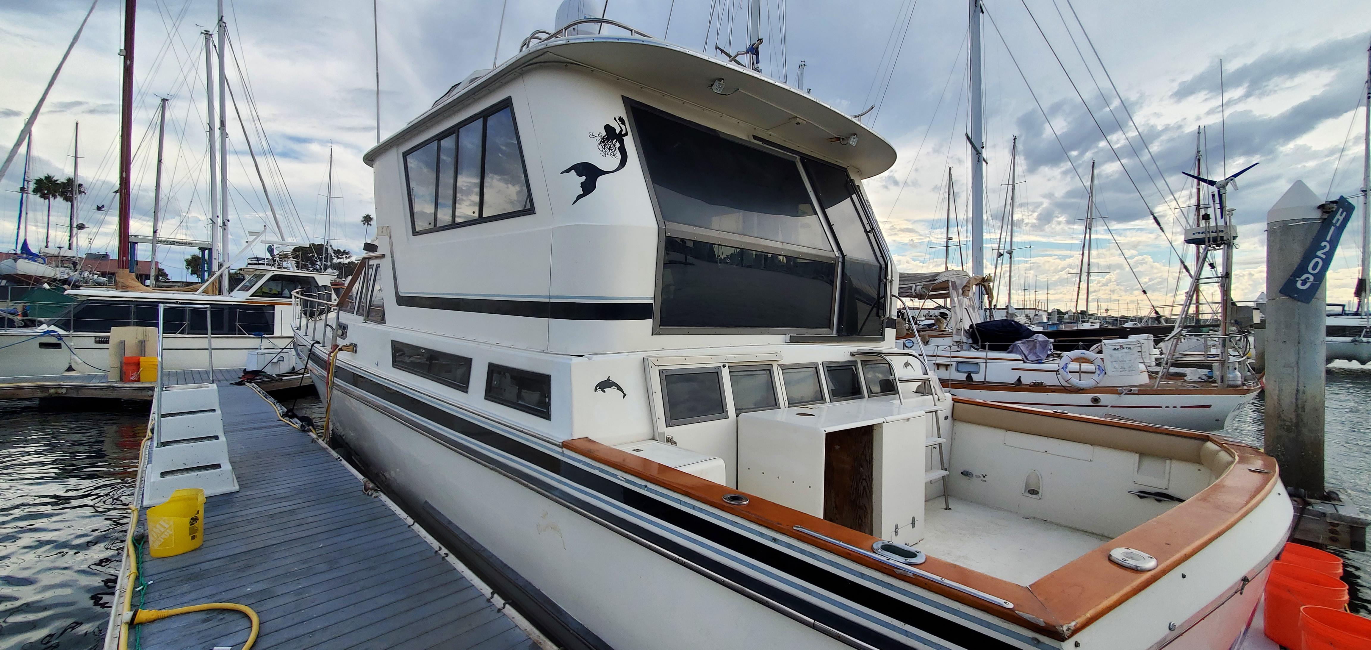 californian cockpit motor yacht for sale