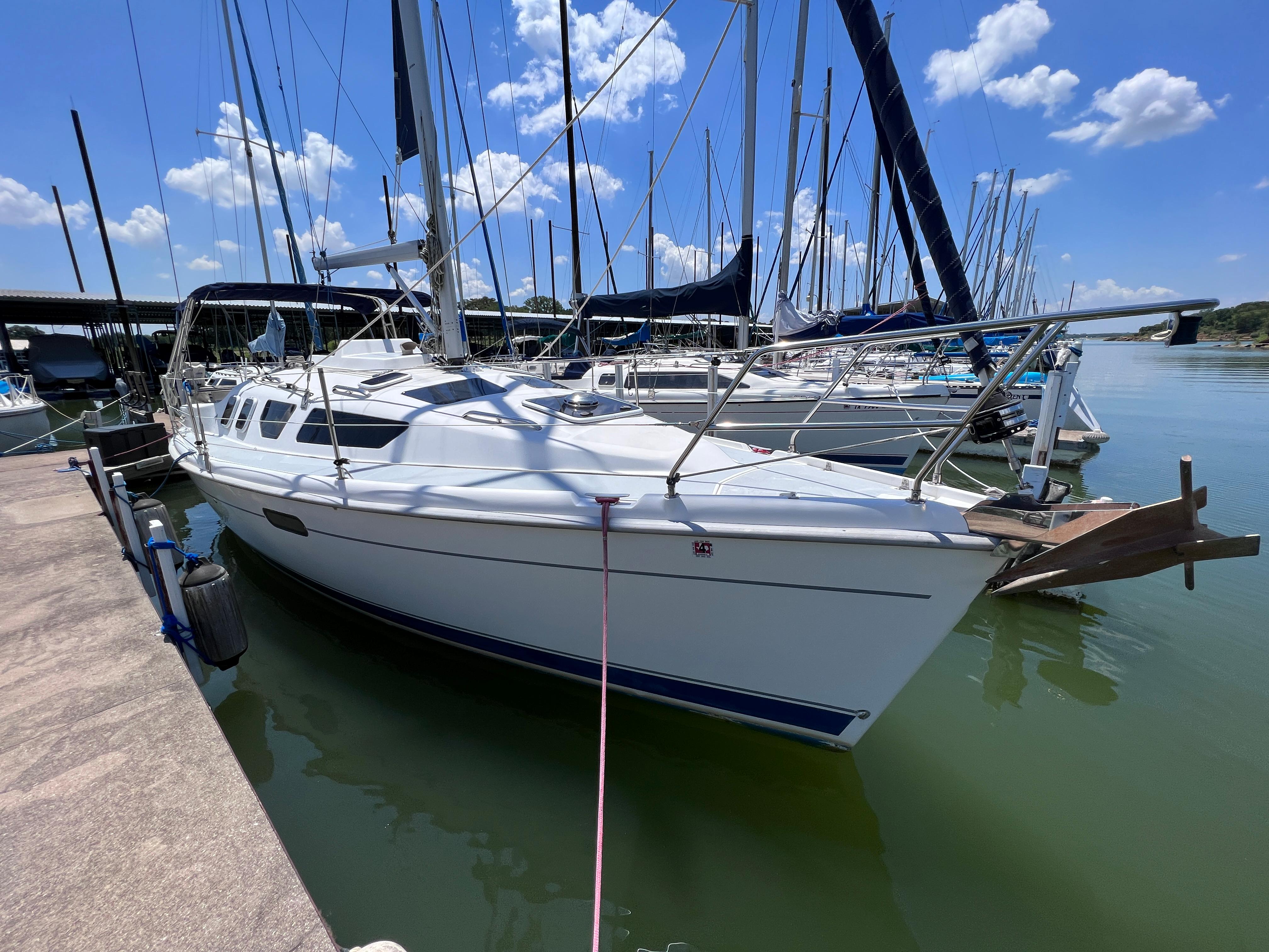 2001 Hunter 320 Cruiser for sale - YachtWorld