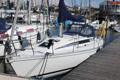 1984 Beneteau First 345
