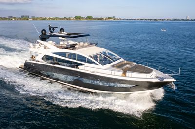 Yacht