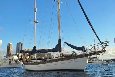 Hans Christian 38