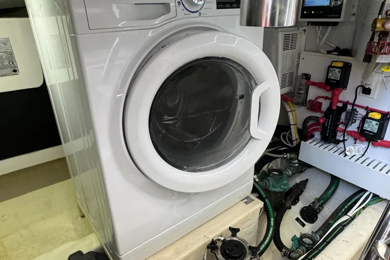 Kokomo Yacht Photos Pics 