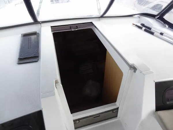 Aita Pea Pea III Yacht Photos Pics Beneteau Oceanis 46.1 yacht hatch, 2020 model, open for cabin access.