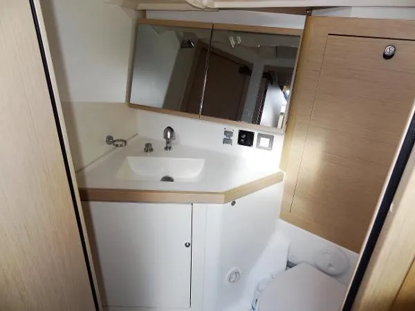 Aita Pea Pea III Yacht Photos Pics Modern bathroom in 2020 Beneteau Oceanis 46.1 yacht with sink and mirror.