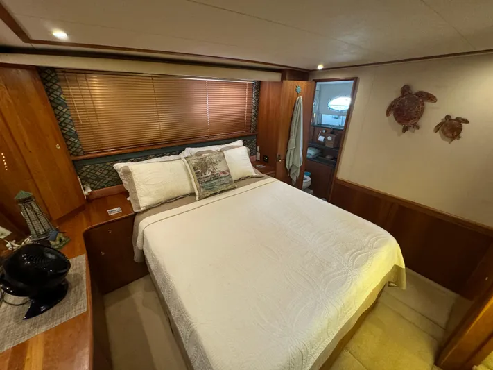 St. Somewhere Yacht Photos Pics 