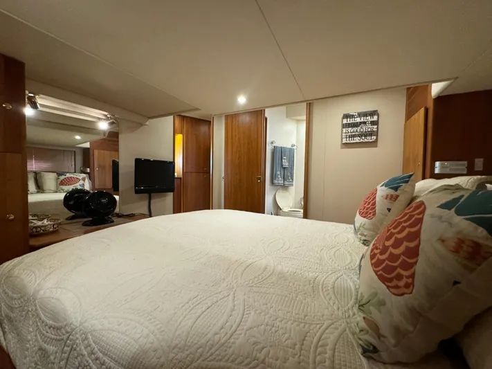 St. Somewhere Yacht Photos Pics 