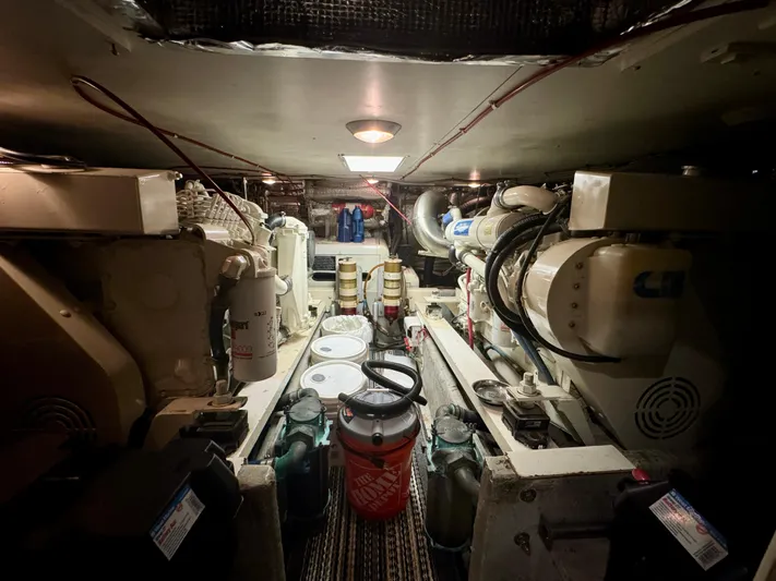 St. Somewhere Yacht Photos Pics 