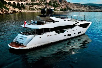 2017 Sunseeker 116 Yacht