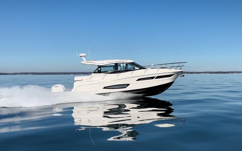2026 Regal 38XO Express Cruiser for sale - YachtWorld