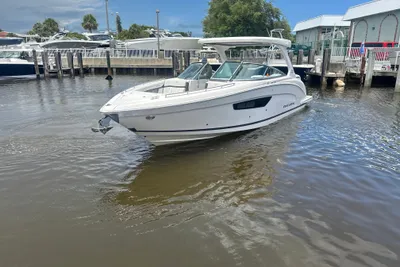 Regal 33 OBX
