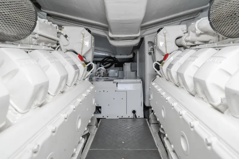 Pergola Yacht Photos Pics 