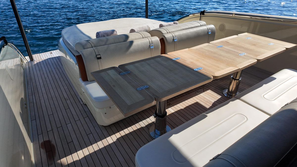 2020 Invictus 46 