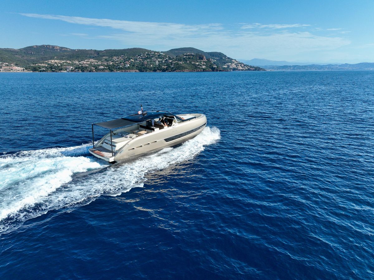 2020 Invictus 46 