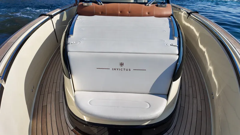  Yacht Photos Pics Invictus TT460 yacht, 2020 model, featuring elegant deck and luxurious seating.