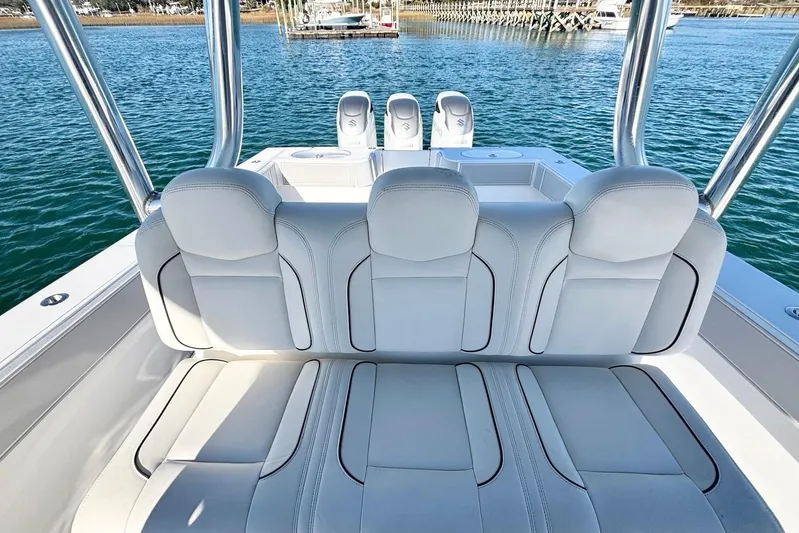  Yacht Photos Pics 2024 SeaHunter 39 Tournament boat interior with luxurious seating and ocean view.