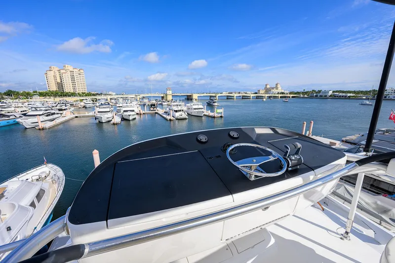 Speculator Yacht Photos Pics Viking 92 SPECULATOR - Tower Helm