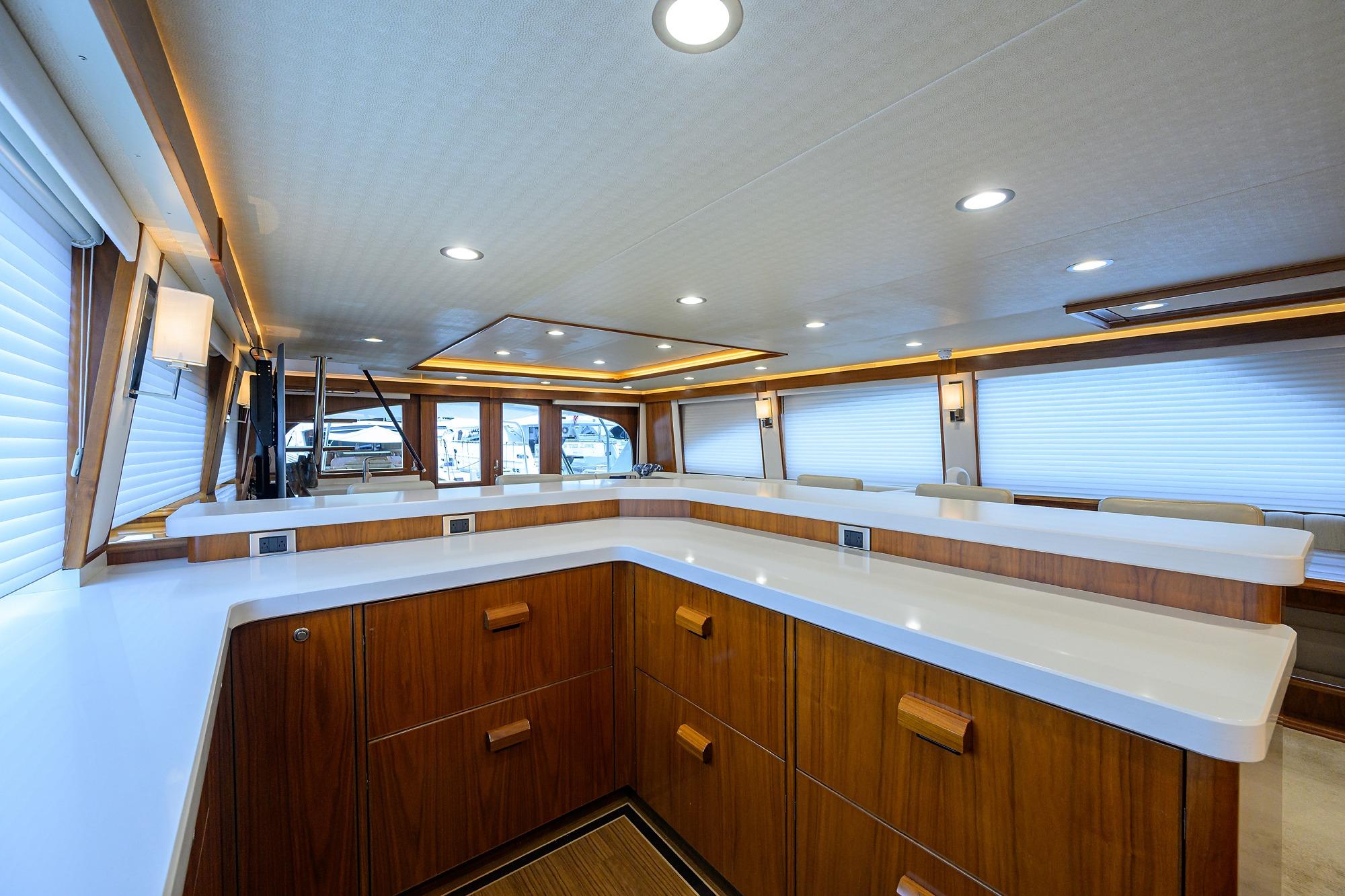 Yacht Photo 41